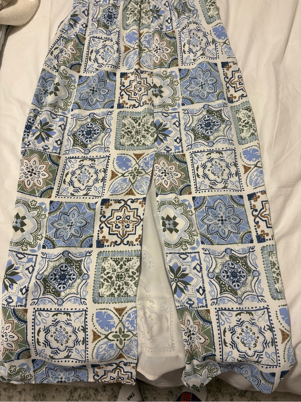 Abercrombie & Fitch Tile-Print Spaghetti Strap Midi Dress in Blue & Green - Picture 6 of 7